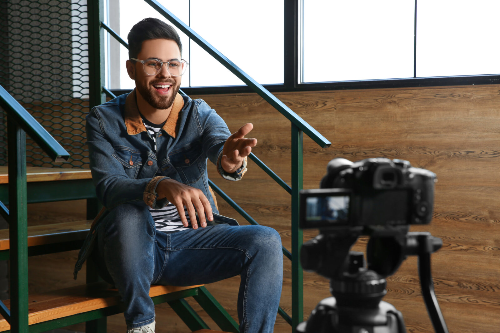 7 Ways to Get Customers to Take Part in a Video Testimonial